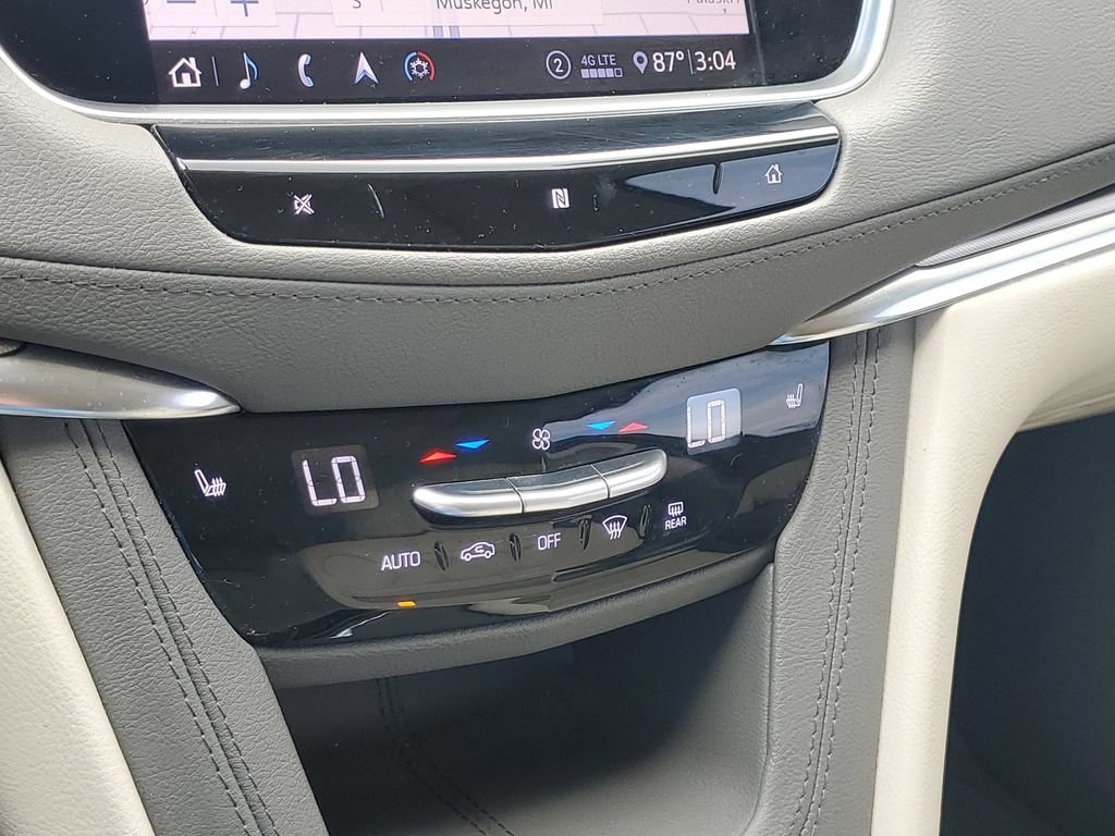 Used 2020 Cadillac XT5 Premium Luxury FWD image 31