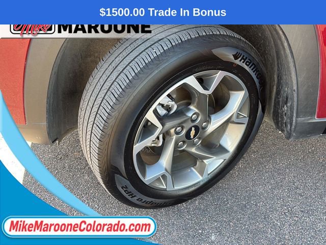 Certified 2025 Chevrolet Trax LT w/ LT Convenience Package FWD image 8