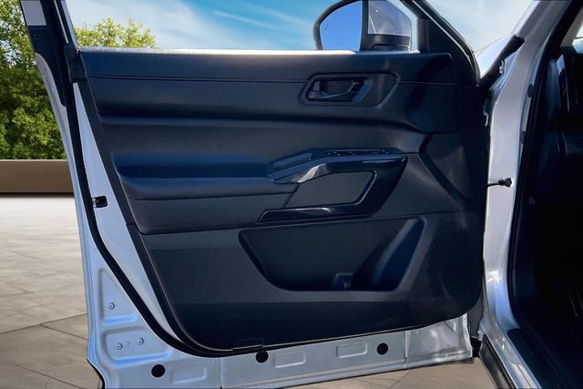 Certified 2024 Nissan Pathfinder SV FWD image 19