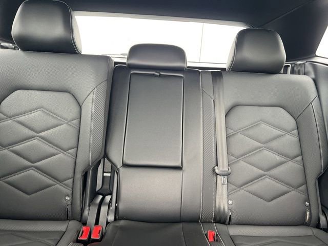 Used 2025 Volkswagen Atlas Cross Sport SE image 29