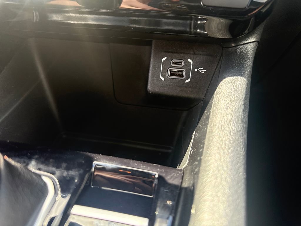 Used 2022 Jeep Compass Limited image 24