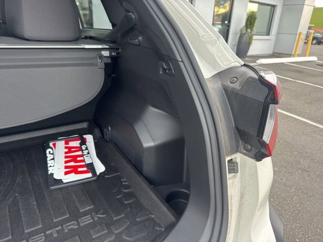 Used 2025 Subaru Crosstrek 2.0i Premium image 15