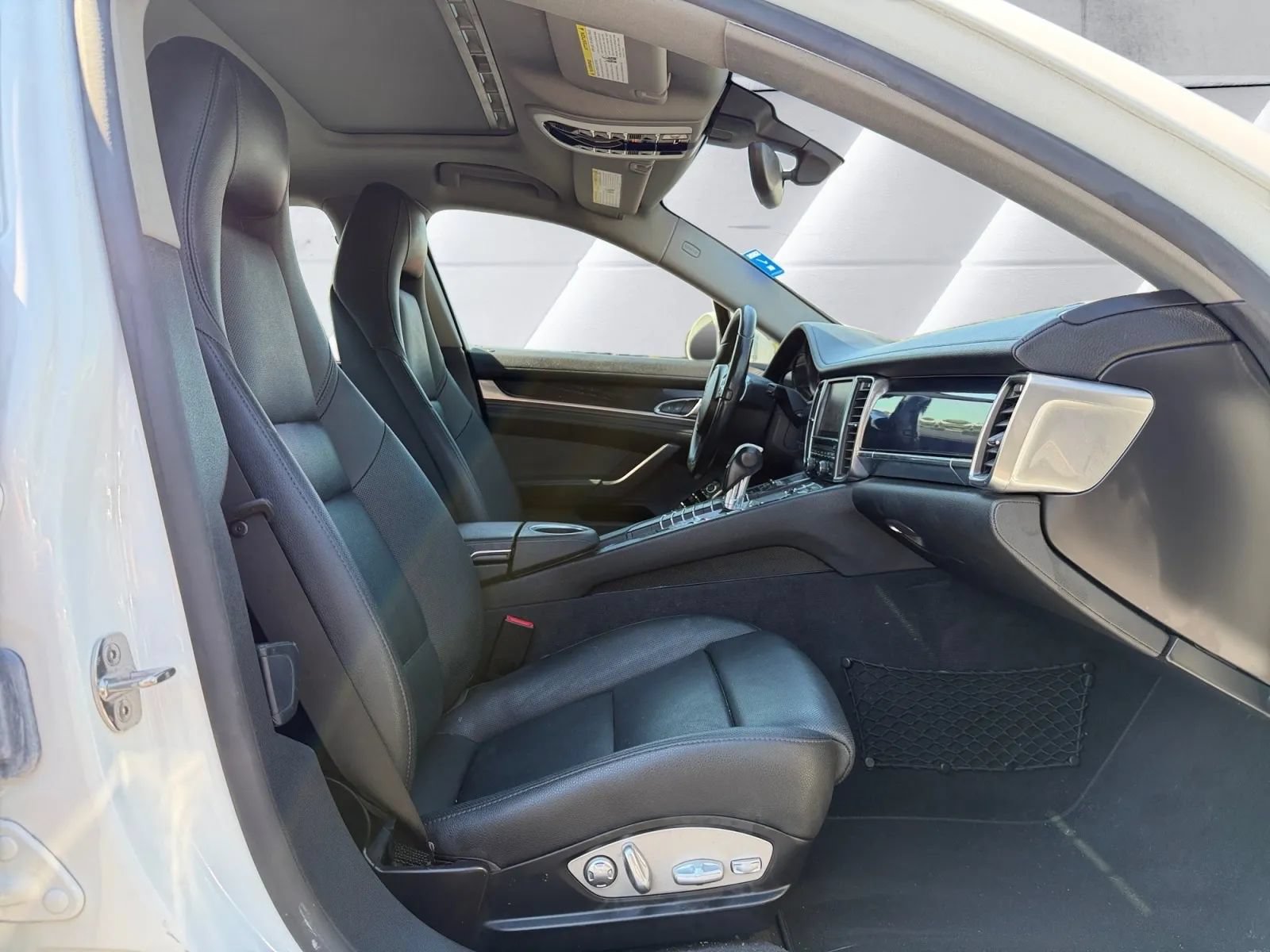 Used 2015 Porsche Panamera 4S AWD/4WD image 10
