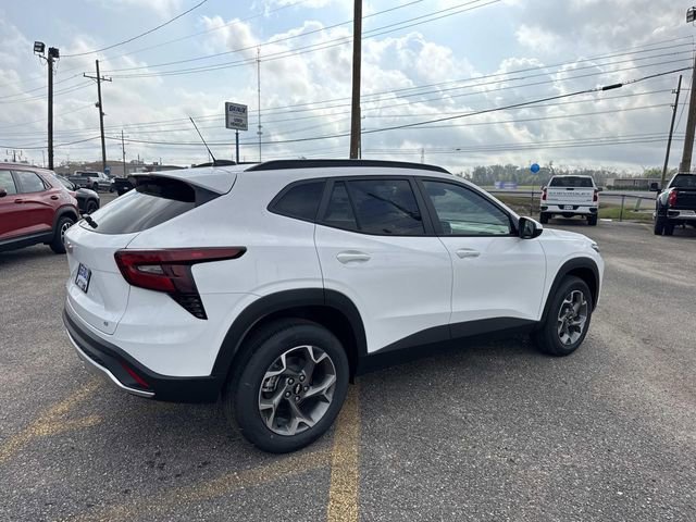 New 2026 Chevrolet Trax LT w/ Driver Confidence Package image 12