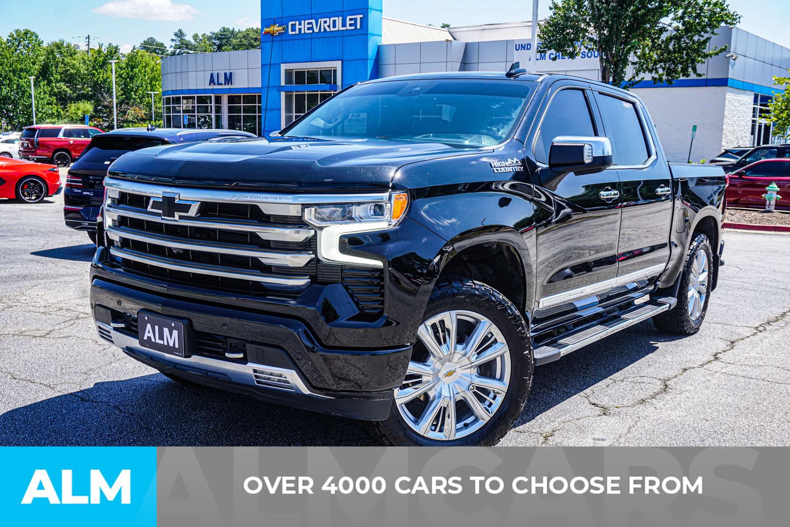 Used 2023 Chevrolet Silverado 1500 High Country w/ High Country Premium Package AWD/4WD image 2