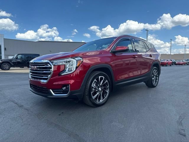 Used 2023 GMC Terrain SLT FWD image 3