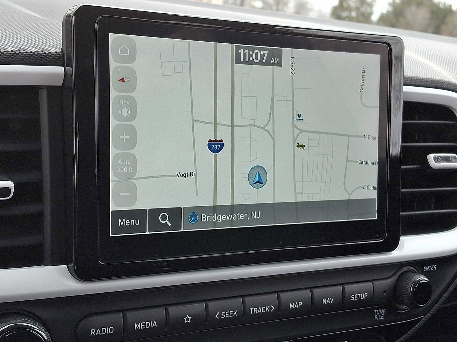 Used 2023 Hyundai Venue Limited image 14