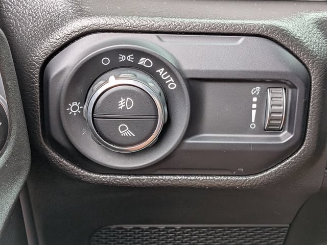 Used 2023 Jeep Gladiator Overland AWD/4WD image 23
