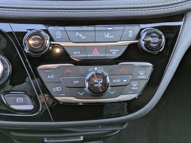 New 2026 Chrysler Pacifica Select FWD image 20