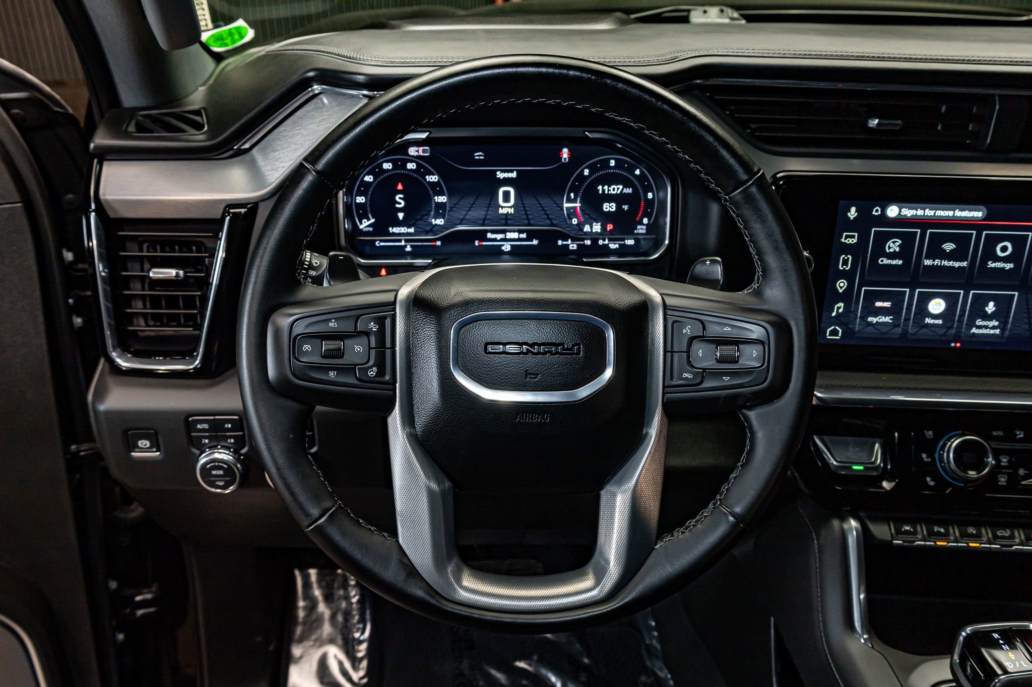 Used 2025 GMC Sierra 1500 Denali w/ Denali Reserve Package image 17