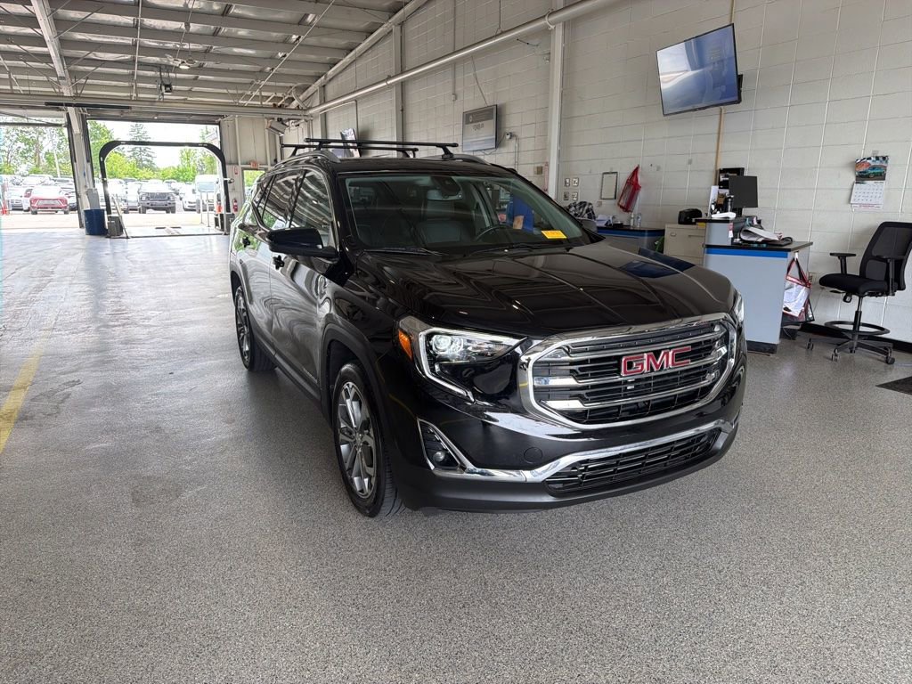 Used 2018 GMC Terrain SLT w/ Preferred Package AWD/4WD image 2