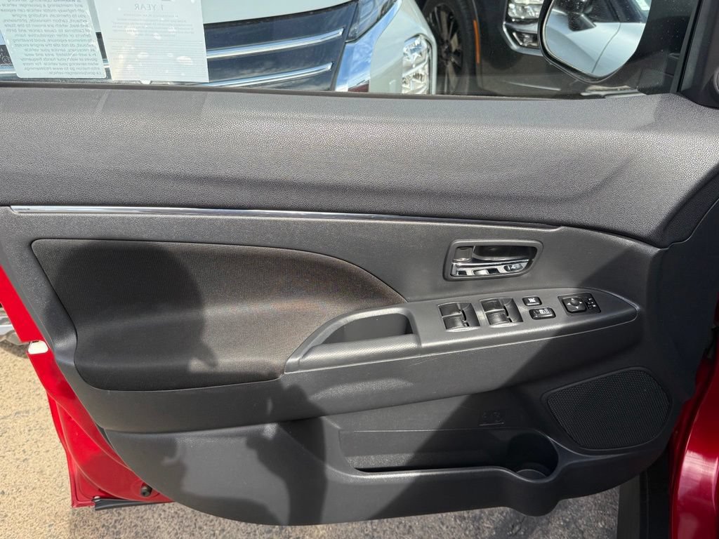 Used 2023 Mitsubishi Outlander Sport ES AWD/4WD image 29