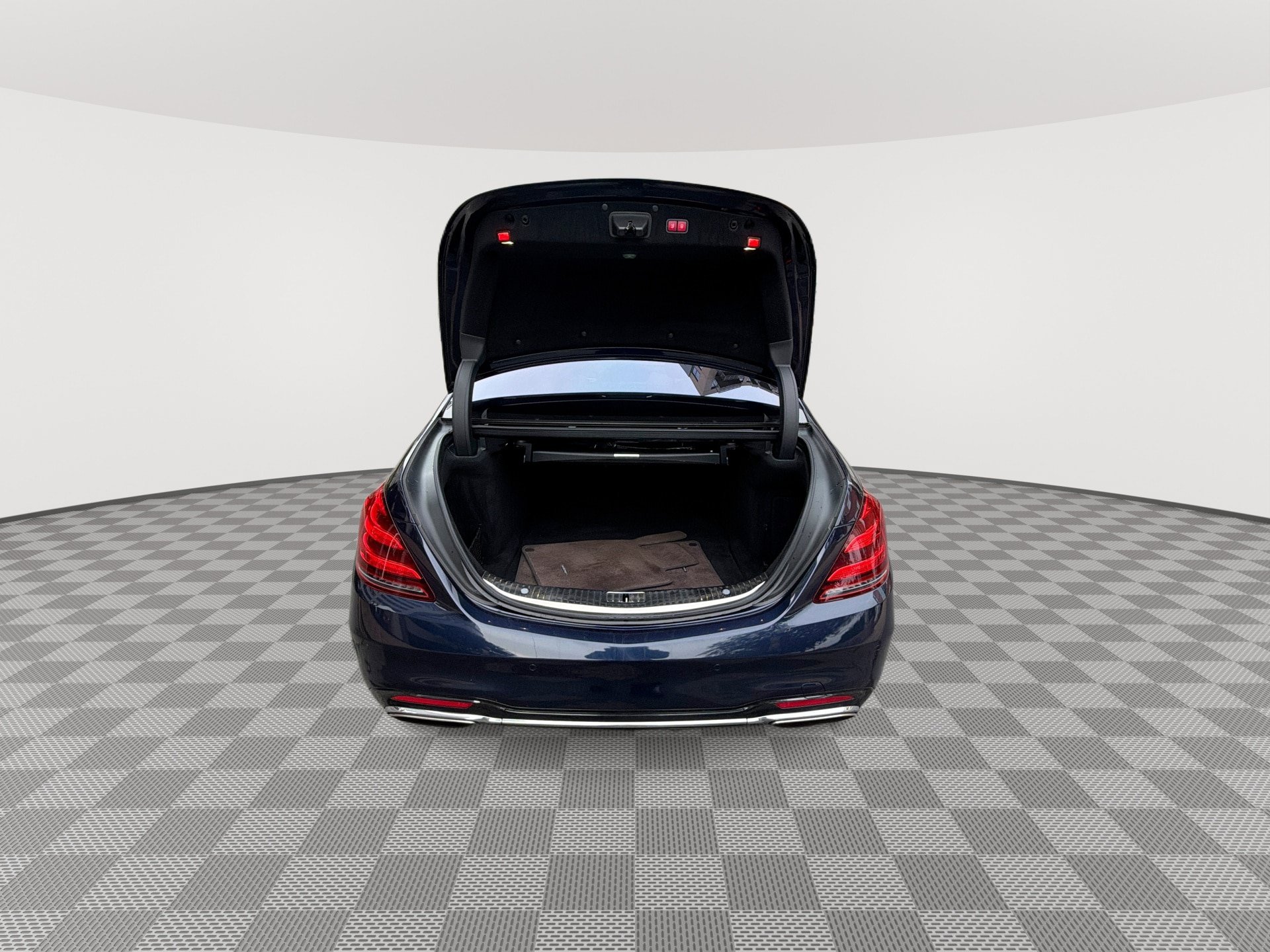Used 2019 Mercedes-Benz S 560 Sedan image 21