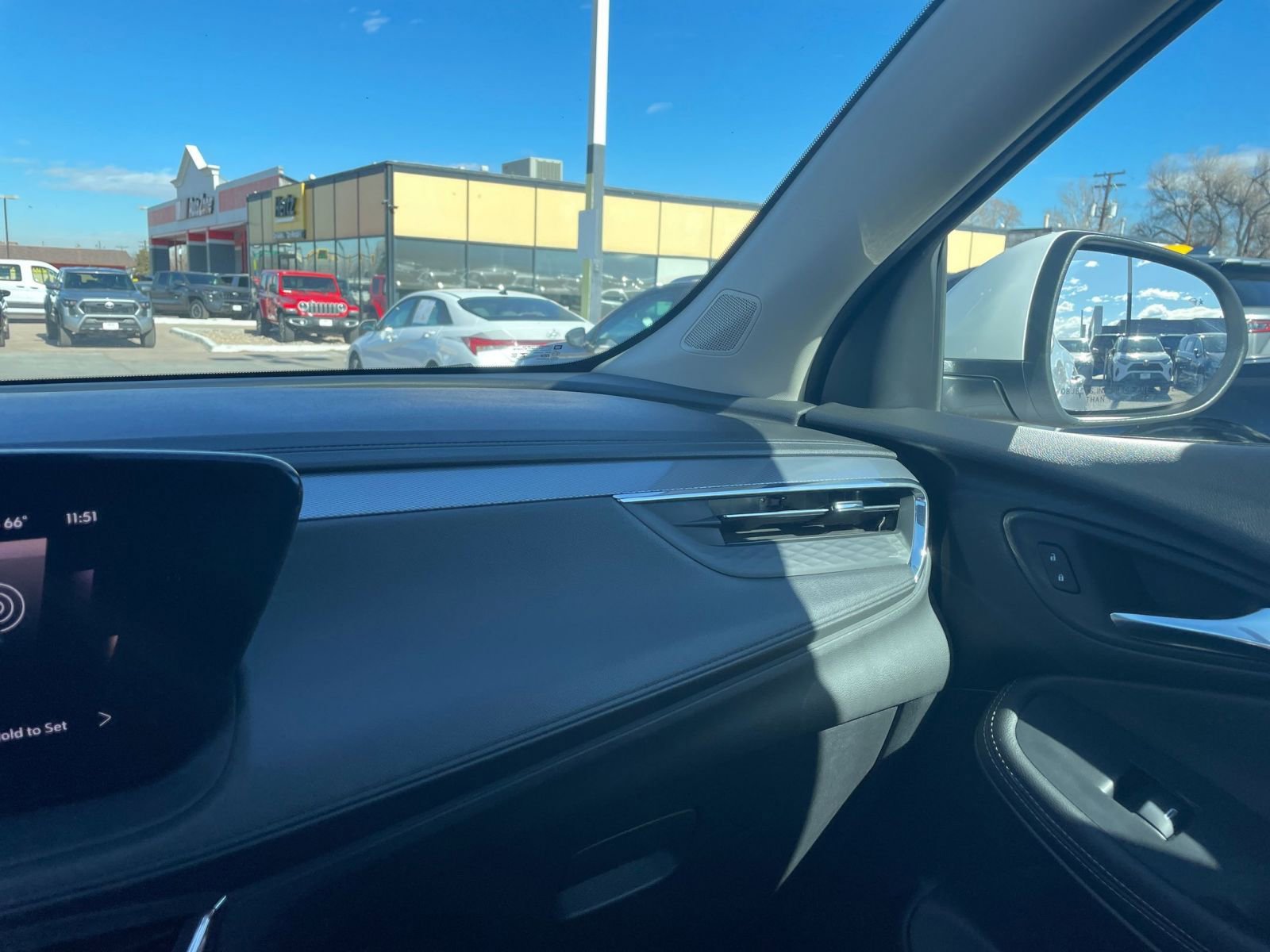 Used 2025 Buick Encore GX Preferred image 34