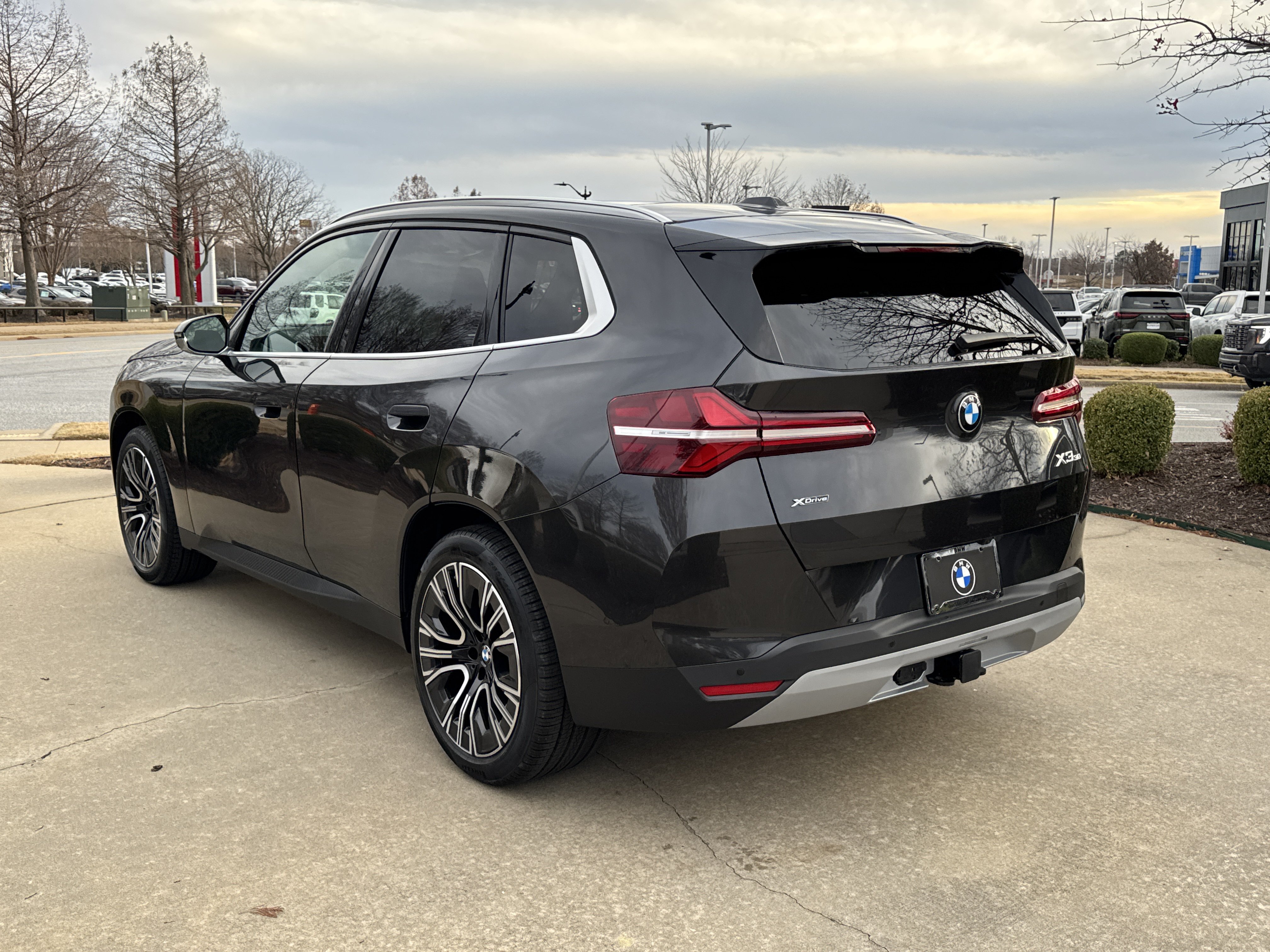 New 2026 BMW X3 xDrive30i w/ Premium Package AWD/4WD image 3