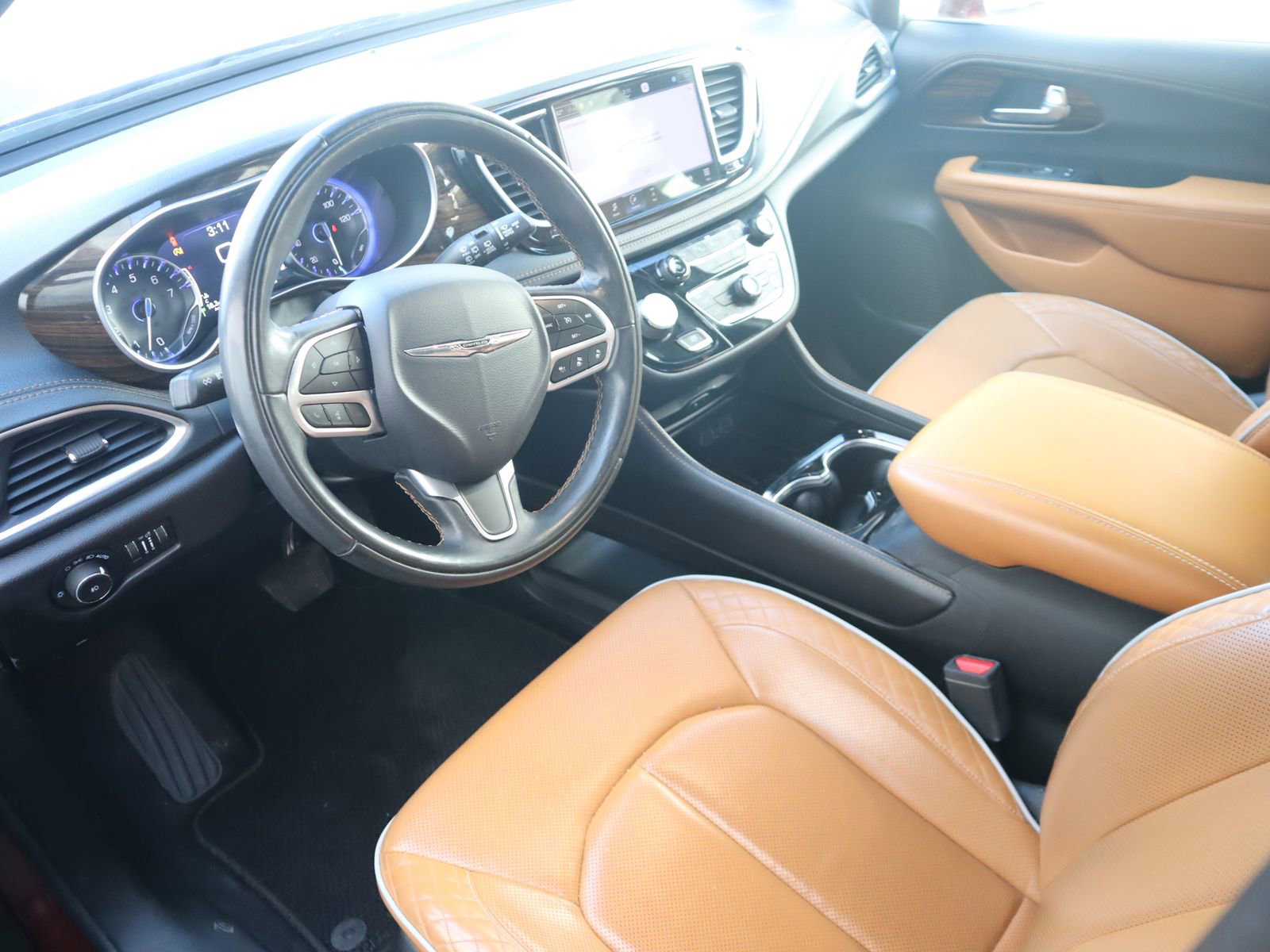 Used 2022 Chrysler Pacifica Pinnacle AWD/4WD image 26