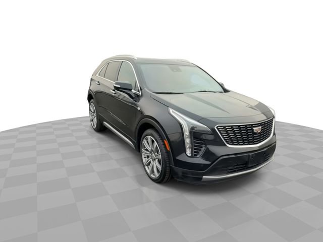 Certified 2022 Cadillac XT4 Premium Luxury image 2