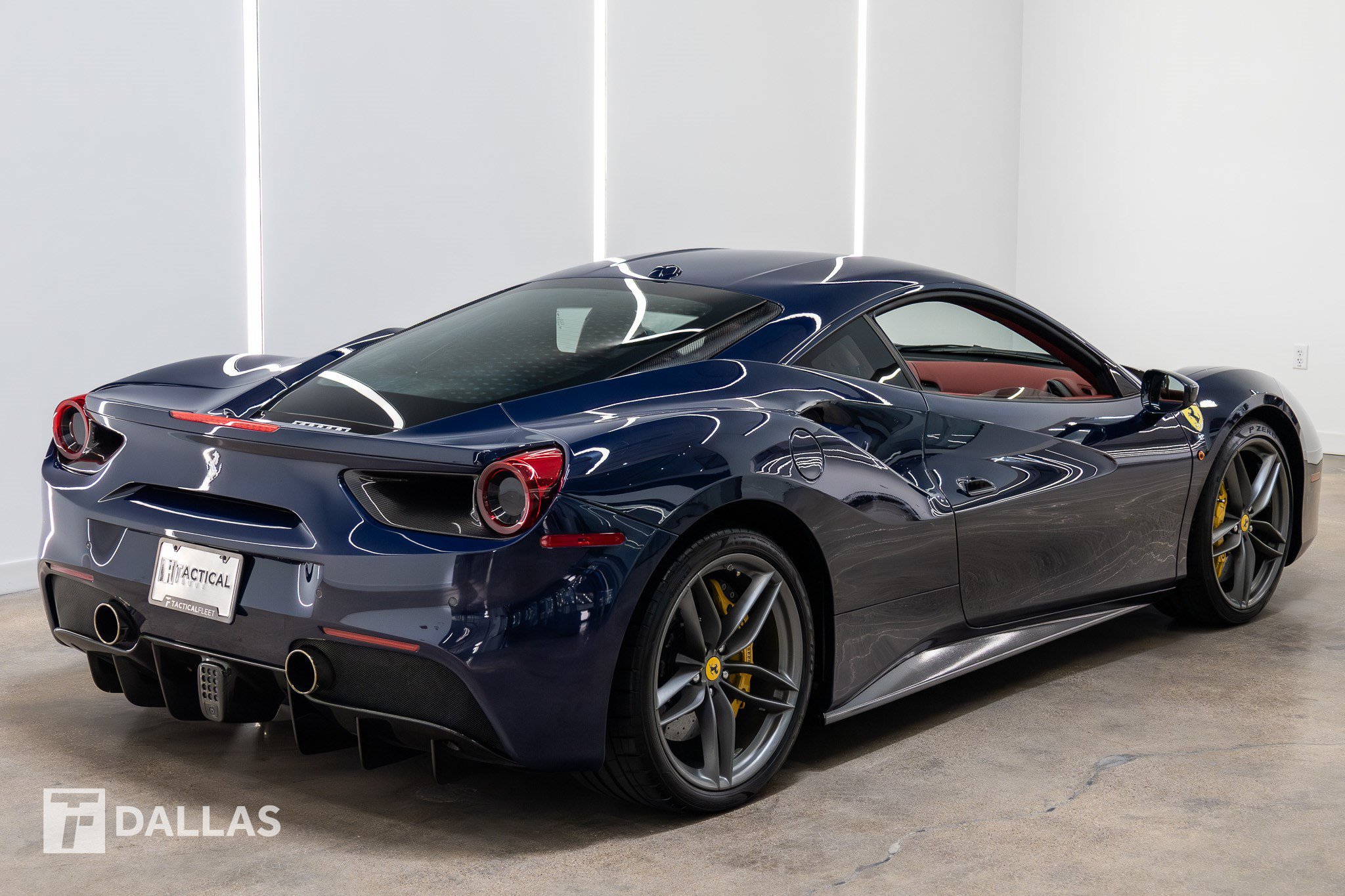 Used 2017 Ferrari 488 GTB RWD image 15