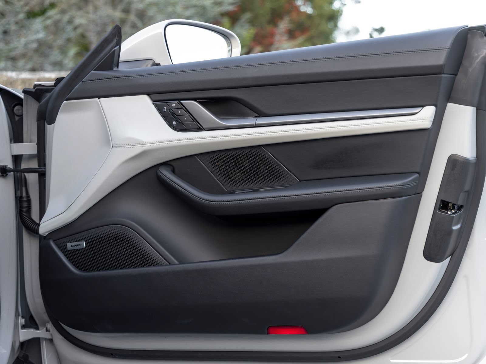 Certified 2025 Porsche Taycan AWD/4WD image 48