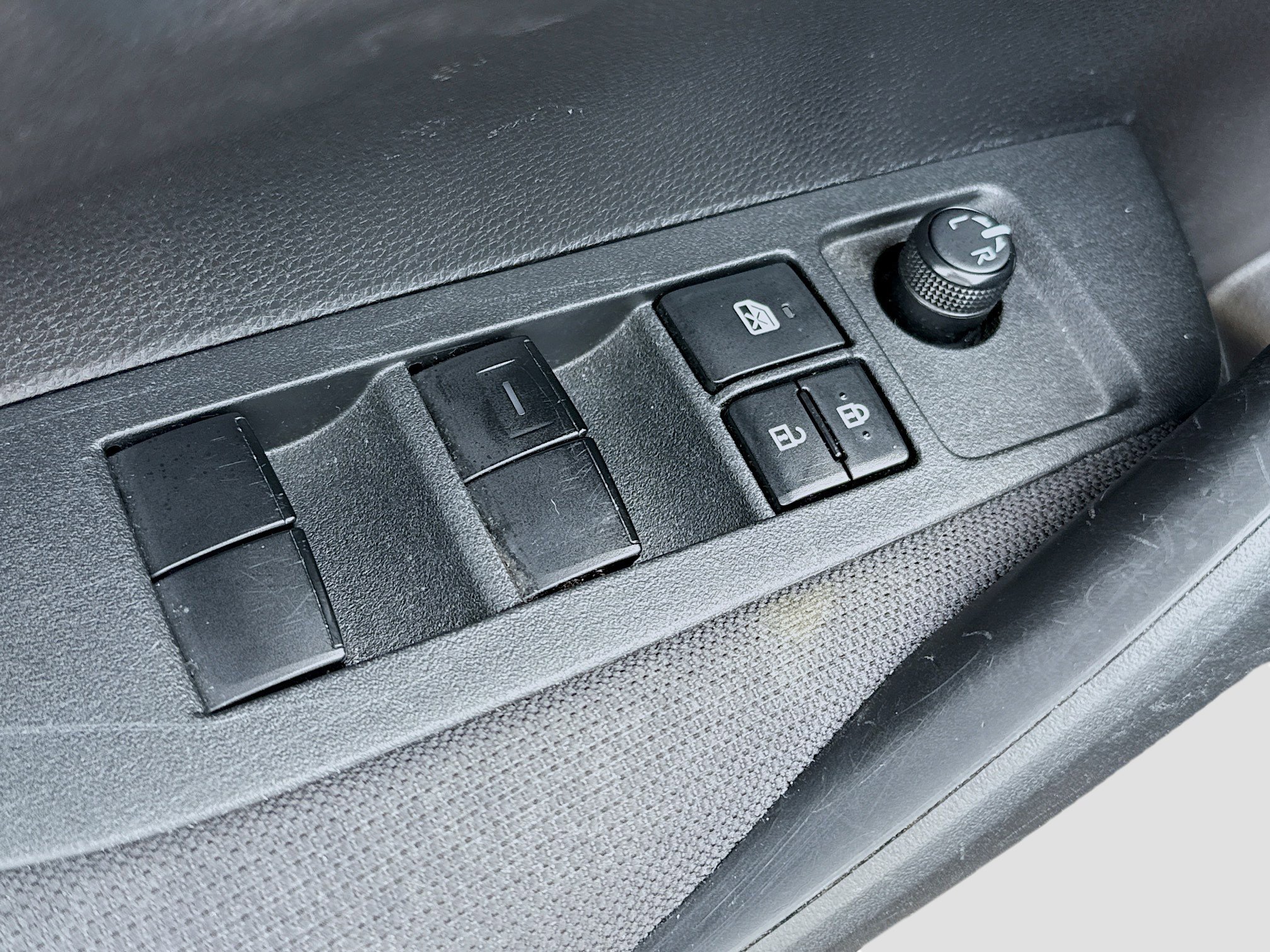 Used 2020 Toyota Corolla LE image 22