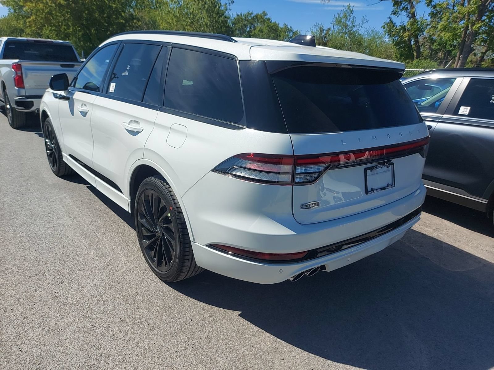 Used 2026 Lincoln Aviator Reserve w/ Jet Appearance Package AWD/4WD image 6