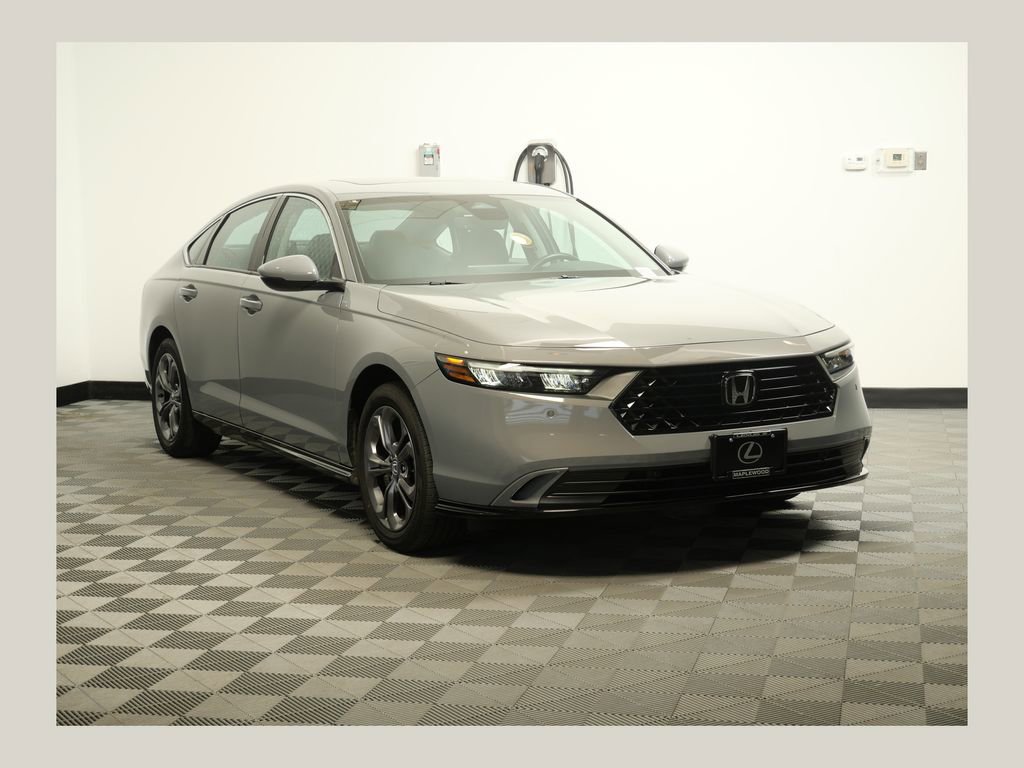 Used 2024 Honda Accord EX-L image 1