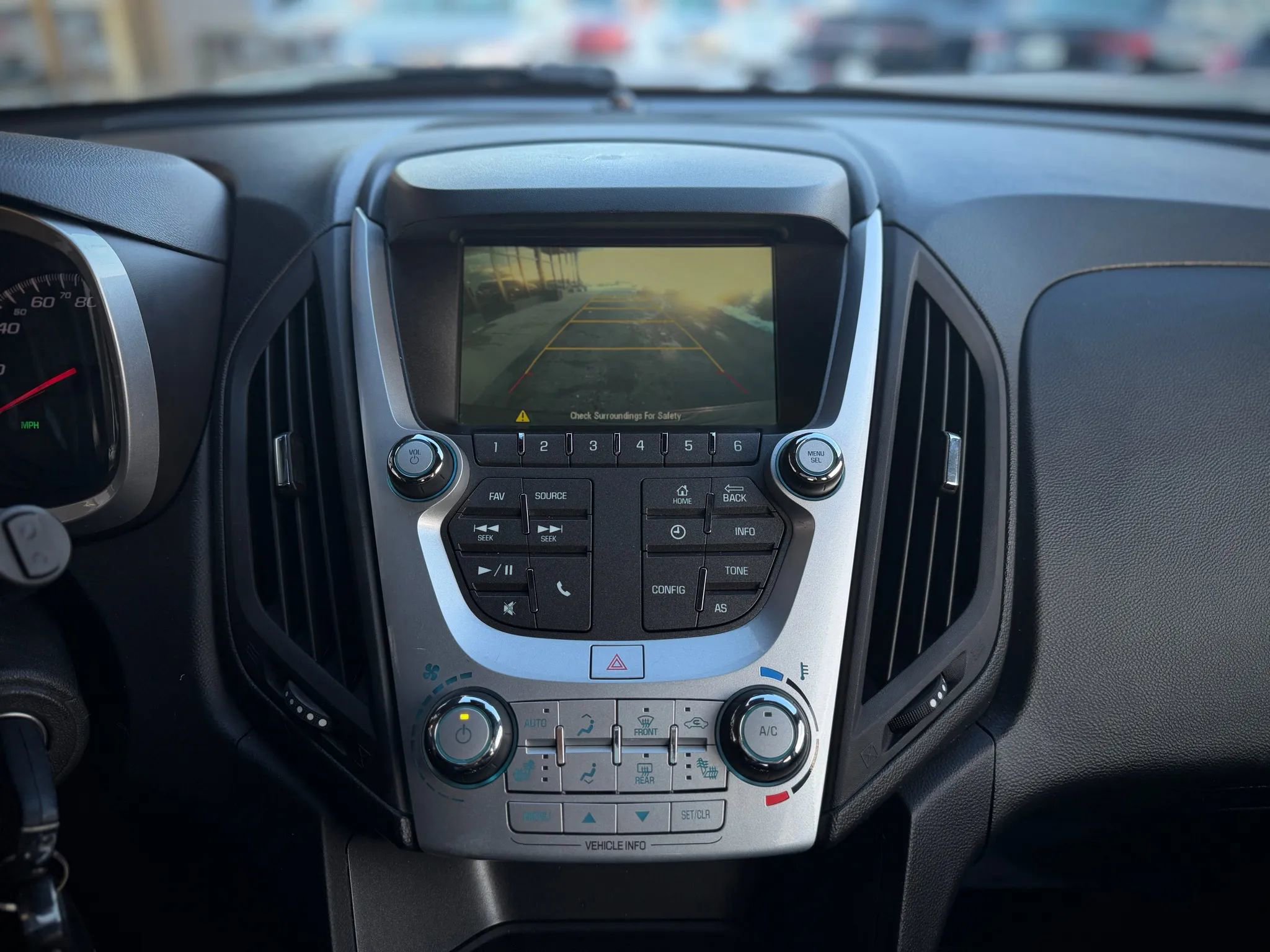 Used 2016 Chevrolet Equinox LT w/ Convenience Package image 13