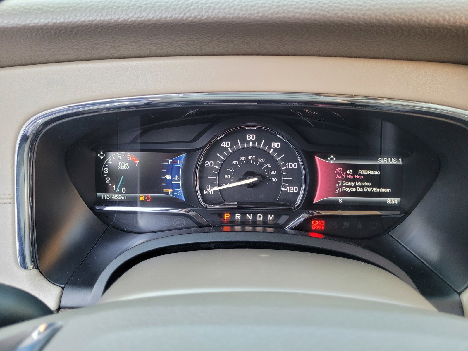 Used 2016 Lincoln Navigator Select RWD image 25