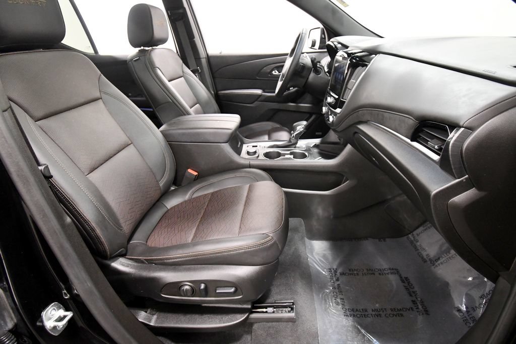 Used 2024 Chevrolet Traverse High Country AWD/4WD image 19