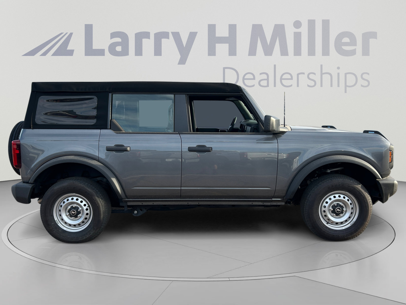 New 2025 Ford Bronco 4-Door AWD/4WD image 6