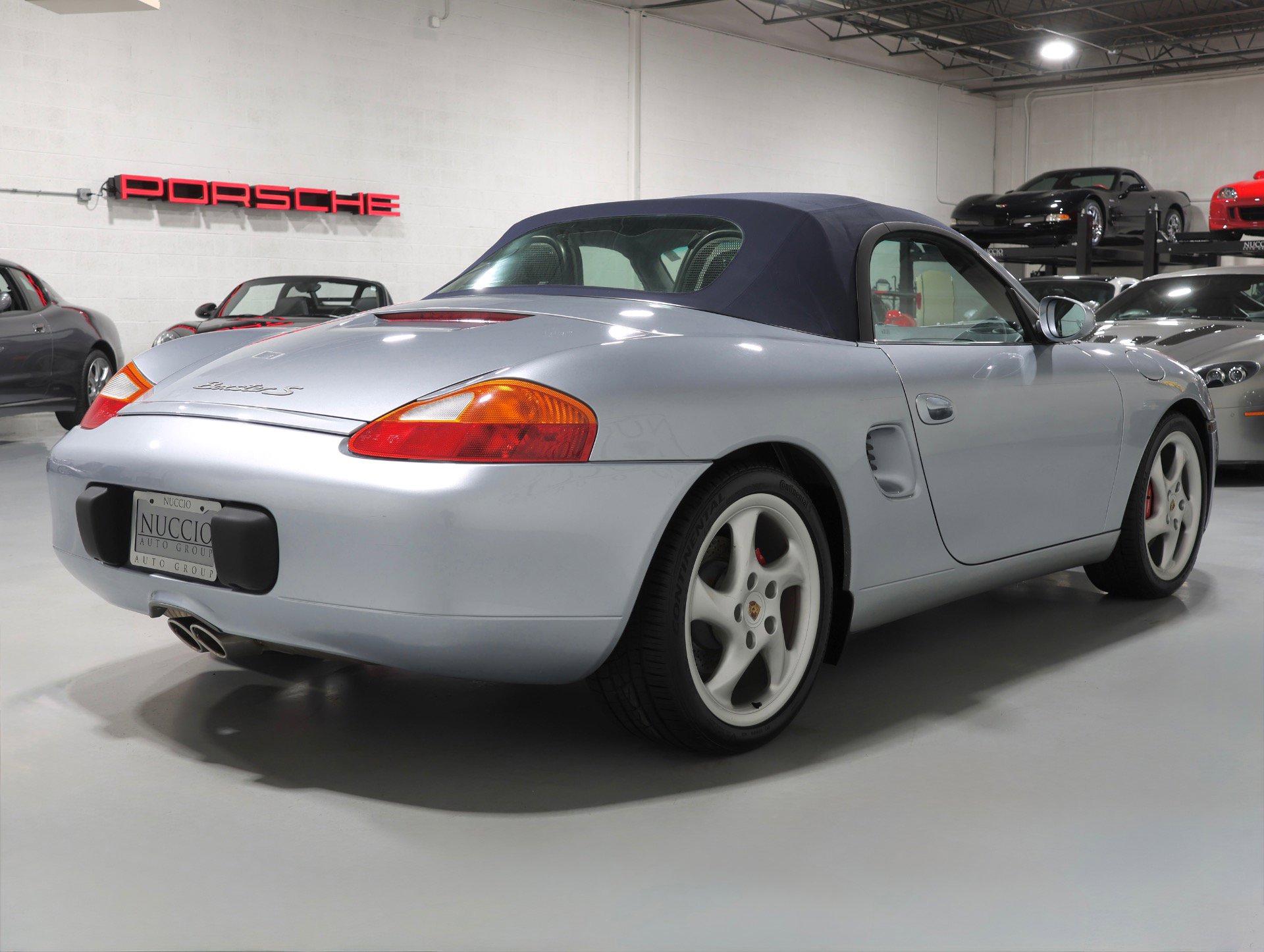 Used 2001 Porsche Boxster S image 30