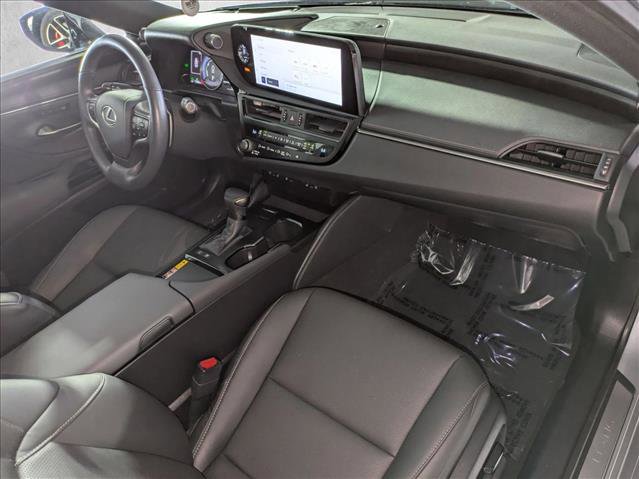 Used 2025 Lexus ES 300h w/ Premium Package image 23