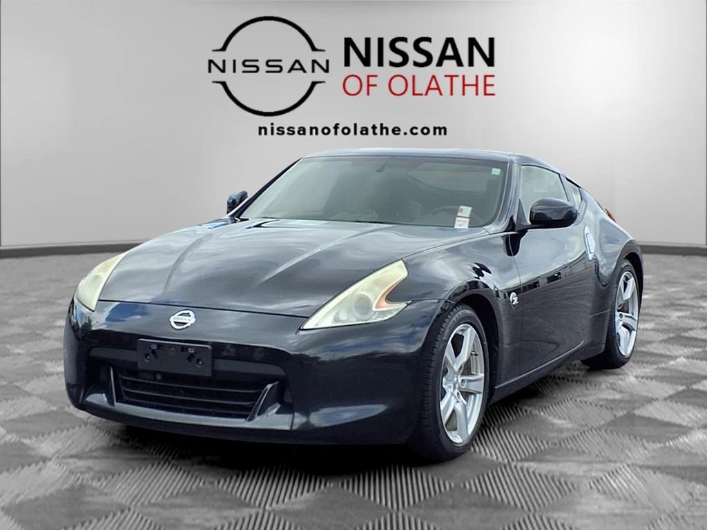Used 2011 Nissan 370Z Coupe RWD video 1