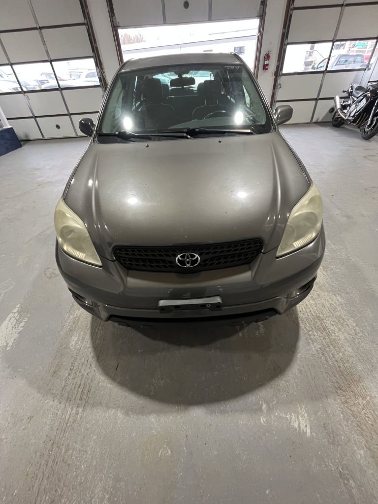 Used 2005 Toyota Matrix XR image 3