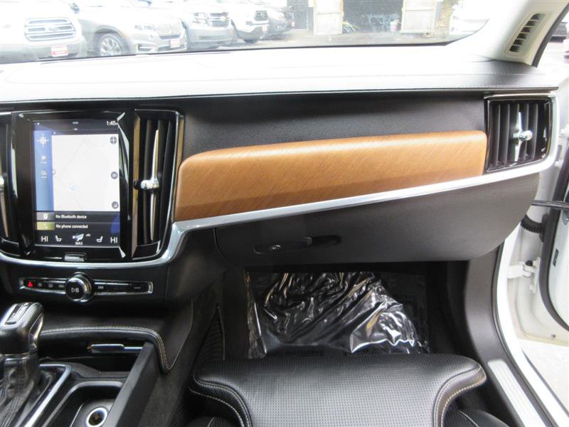 Used 2018 Volvo S90 T6 Inscription w/ Convenience Package image 33