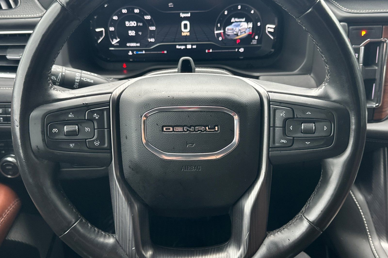 Used 2023 GMC Yukon Denali Ultimate image 22