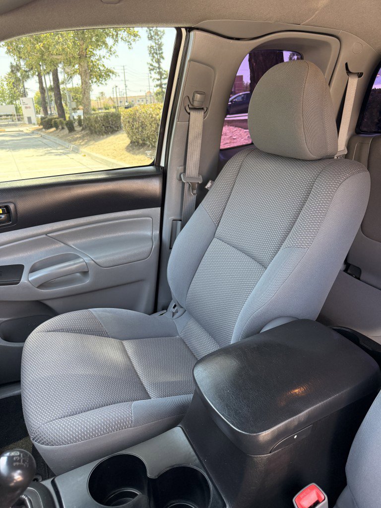 Used 2014 Toyota Tacoma 2WD Access Cab w/ Convenience Package image 30
