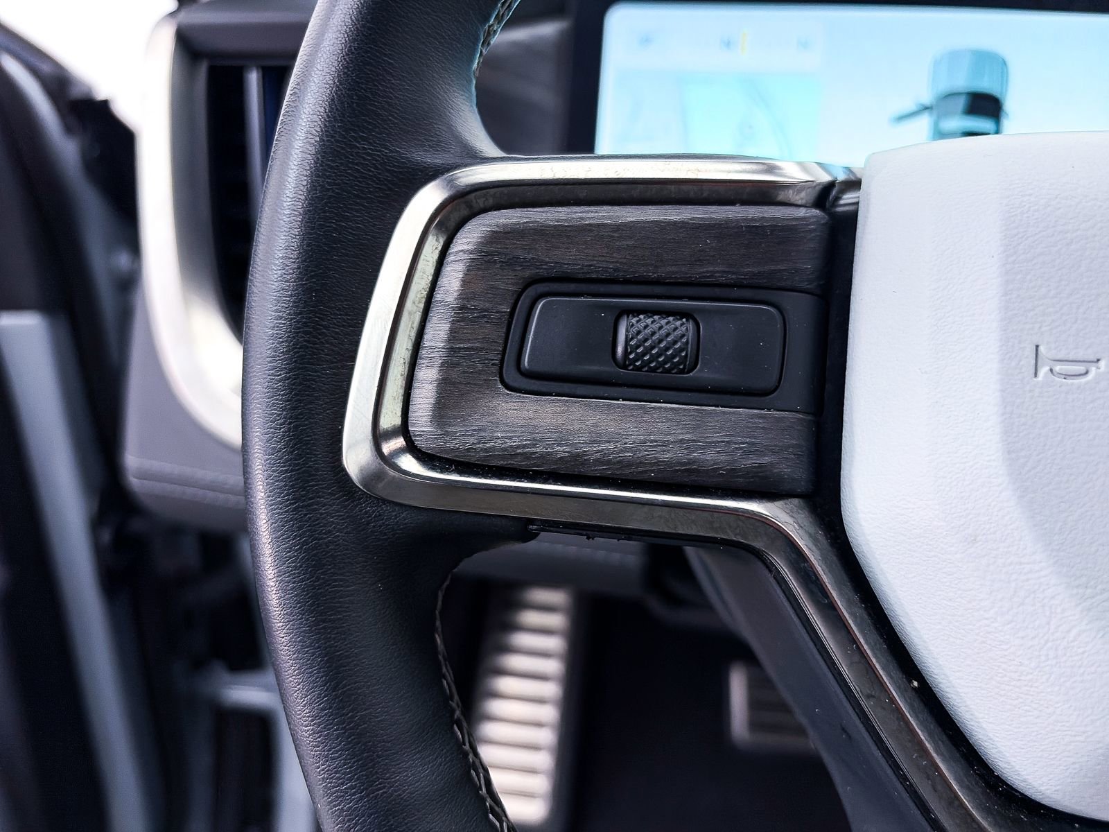 Used 2023 Rivian R1T Adventure AWD/4WD image 28