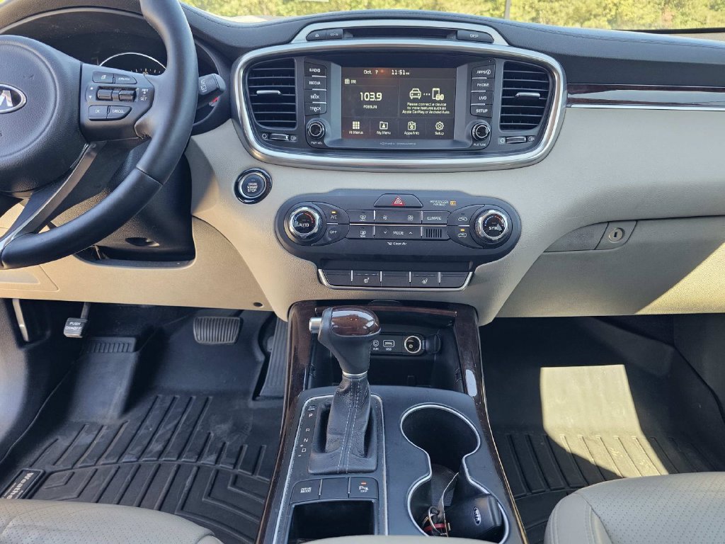 Used 2017 Kia Sorento EX w/ EX Premium Package FWD image 28