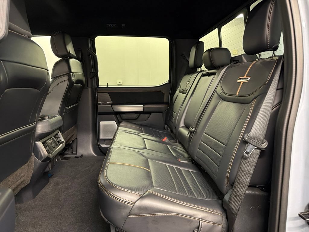 Used 2024 Ford F250 Platinum AWD/4WD image 38