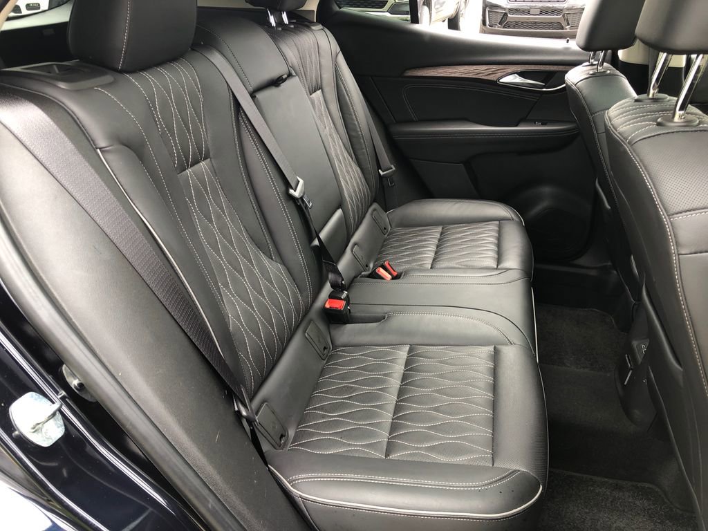 Used 2021 Buick Envision Avenir w/ Technology Package II AWD/4WD image 27