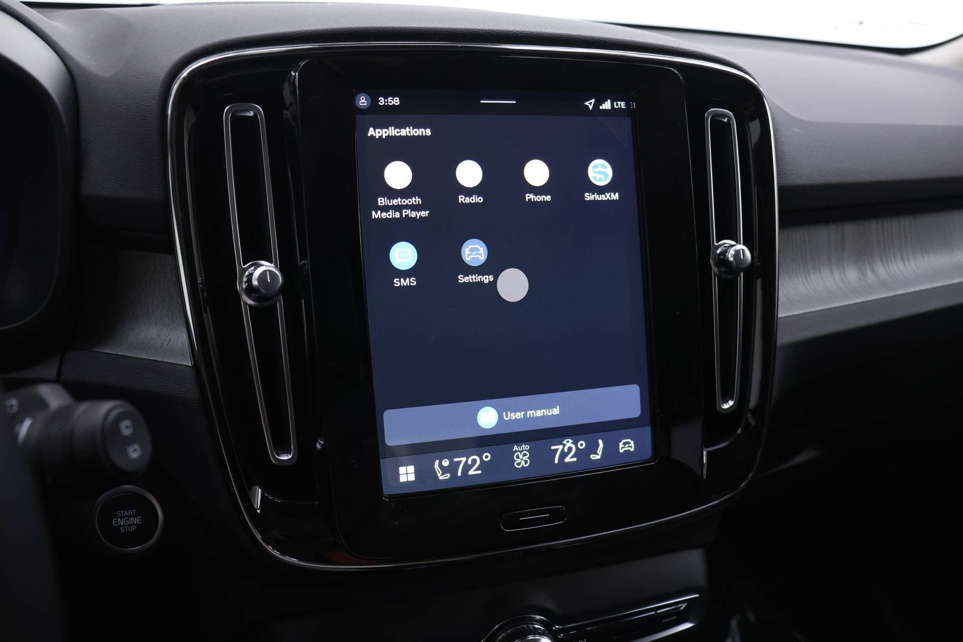 New 2026 Volvo XC40 B5 Plus w/ Climate Package AWD/4WD image 9