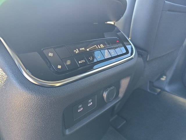 New 2026 Nissan Armada SL w/ Captain's Chari Seat Package image 35