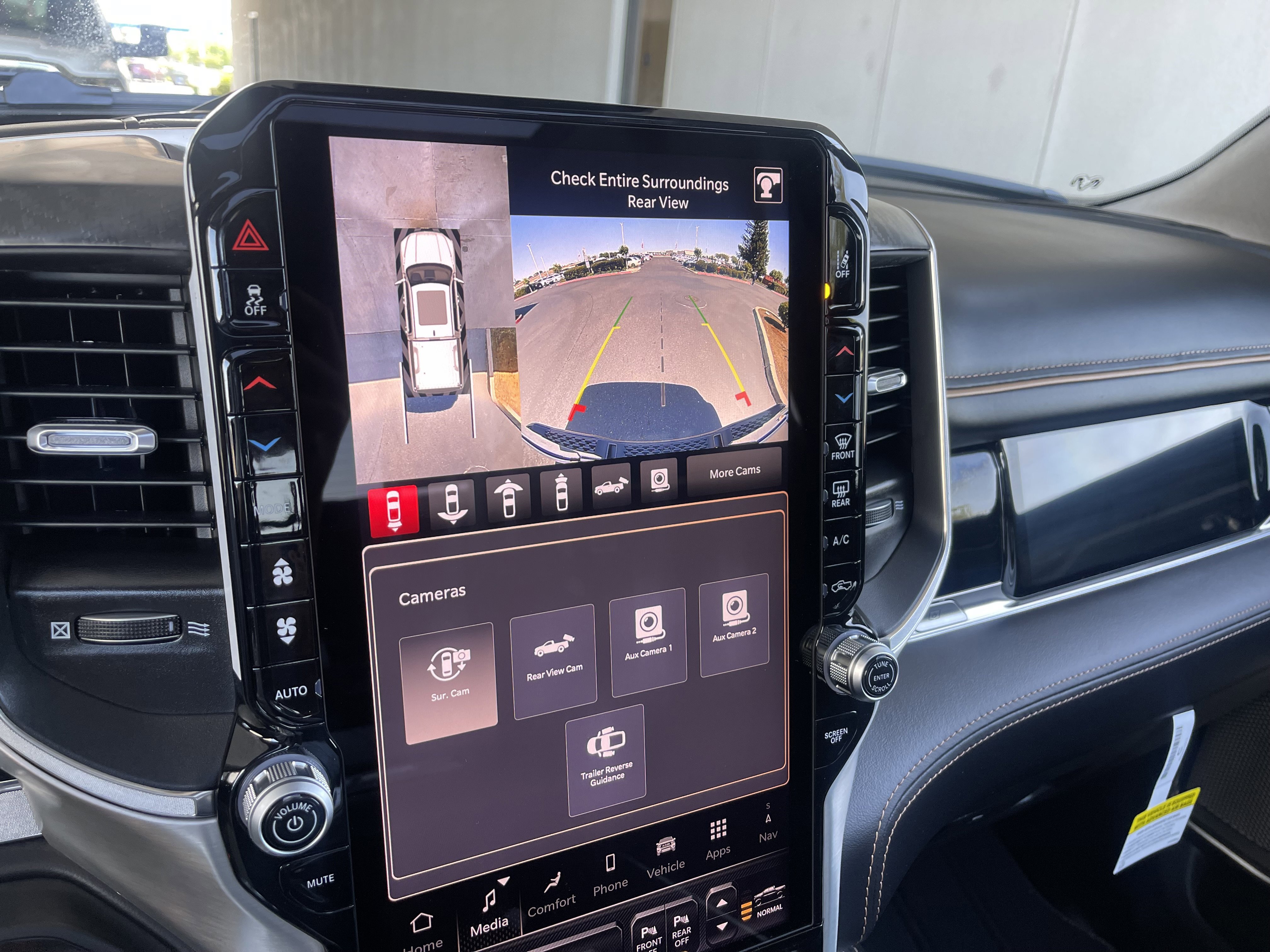 New 2026 RAM 1500 Tungsten w/ Towing Technology Group AWD/4WD image 36