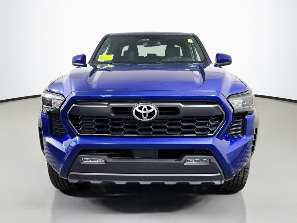 Used 2024 Toyota Tacoma TRD Off-Road AWD/4WD image 9