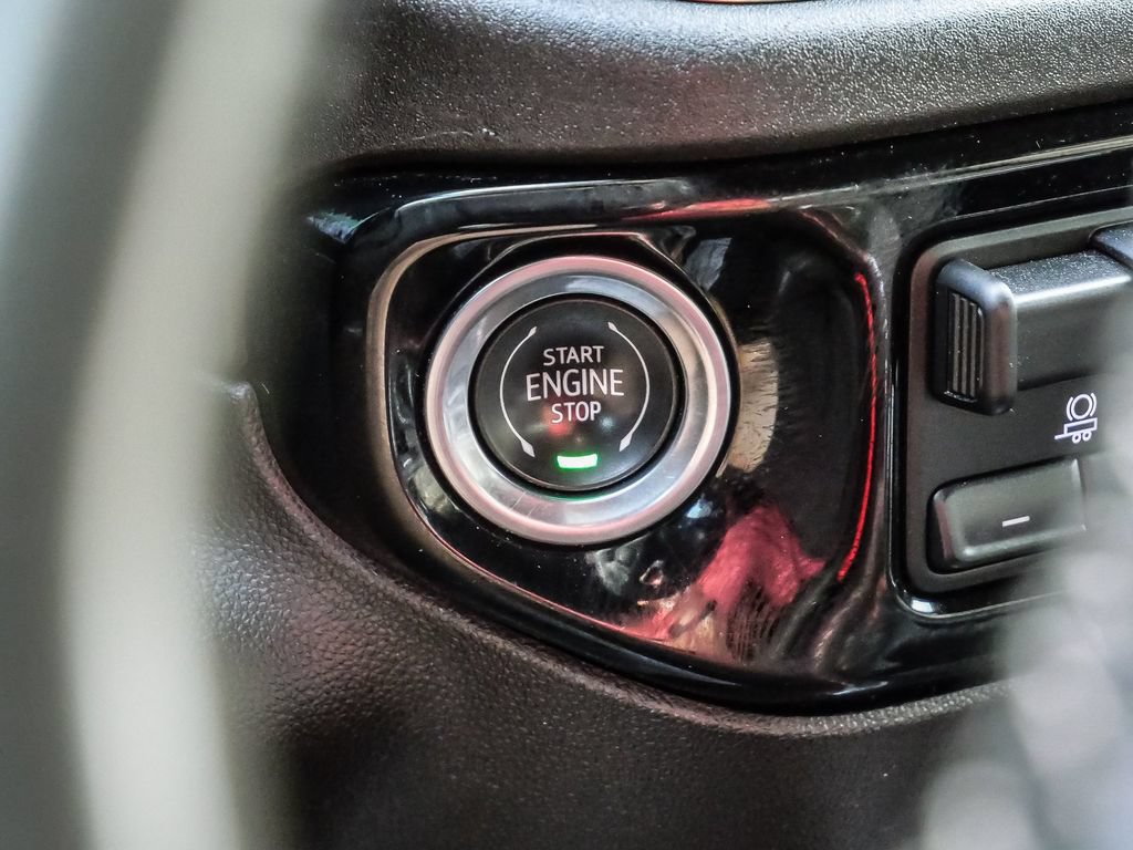 Used 2024 Chevrolet Silverado 2500 High Country w/ High Country Premium Package AWD/4WD image 45