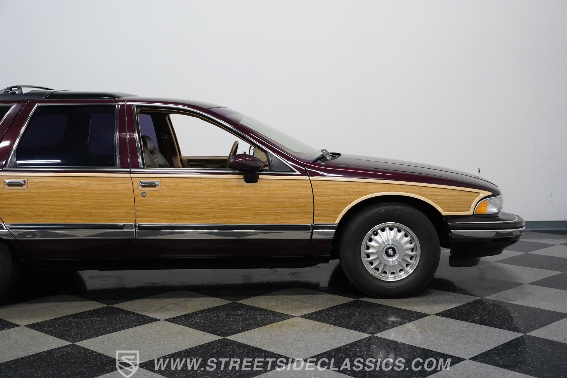 Used 1994 Buick Roadmaster Estate RWD image 29