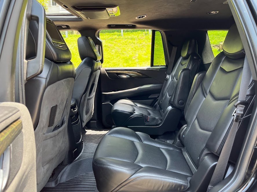 Used 2019 Cadillac Escalade Platinum image 45