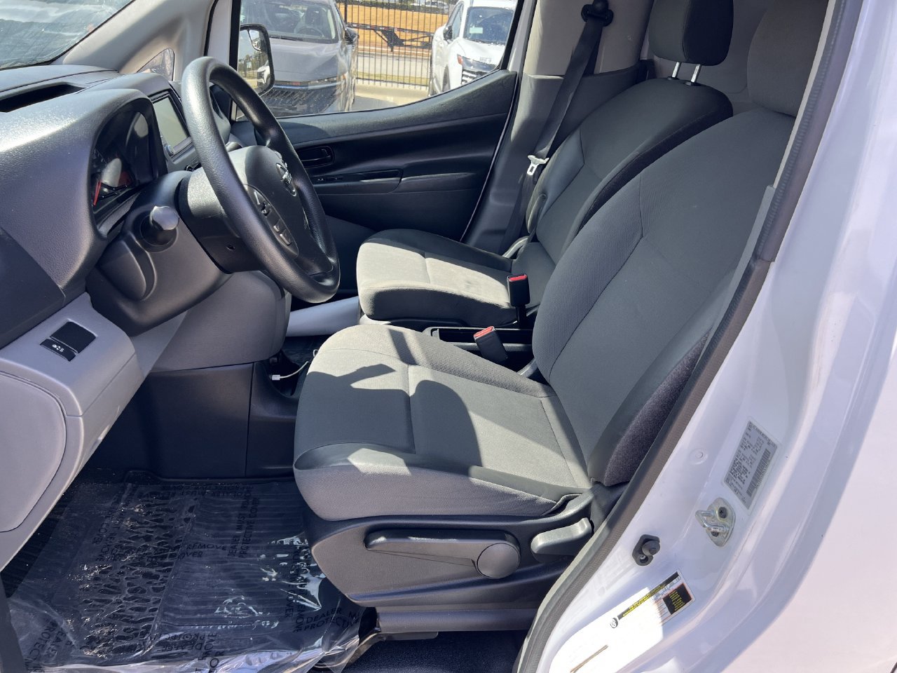Used 2021 Nissan NV200 S FWD image 5