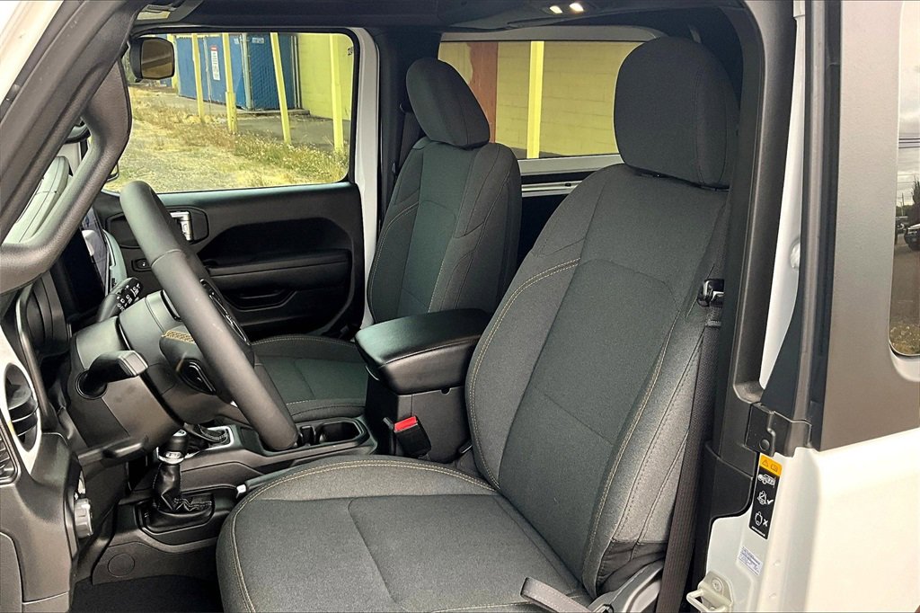 Used 2024 Jeep Wrangler Sport S image 8